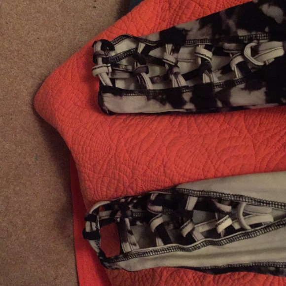 Brand new leggings - Picture 3 of 4